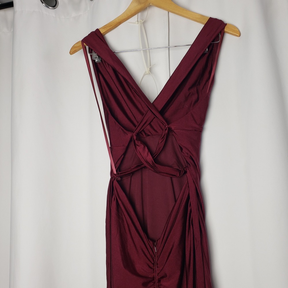 La Femme Burgundy Ruched Open Back V-Neck Formal Gown Dress Size 2 - Picture 7 of 11